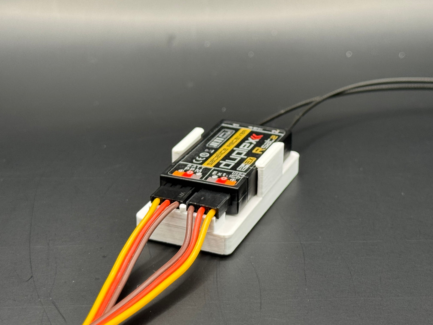 Halterung für JETI RC-Switch und RSat 2
